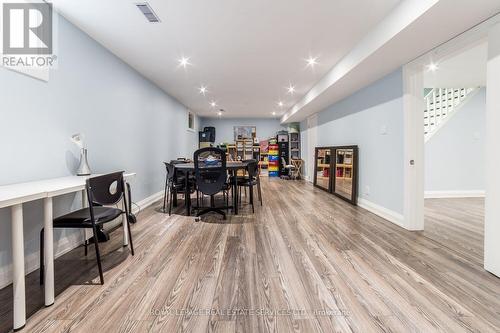 4069 Lakeshore Road, Burlington, ON - Indoor