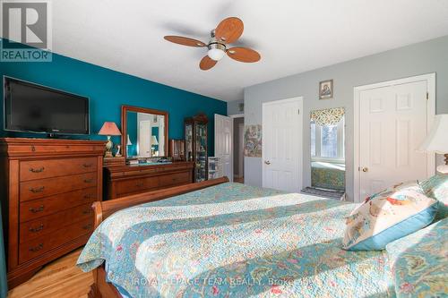 790 Hamlet Road, Ottawa, ON - Indoor Photo Showing Bedroom