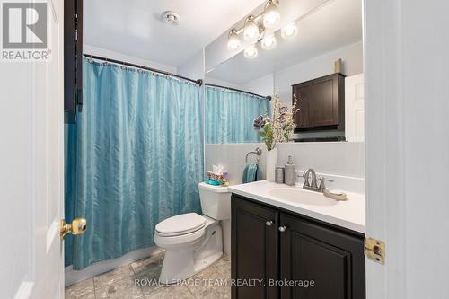 790 Hamlet Road, Ottawa, ON - Indoor Photo Showing Bathroom