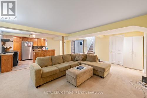 790 Hamlet Road, Ottawa, ON - Indoor Photo Showing Living Room