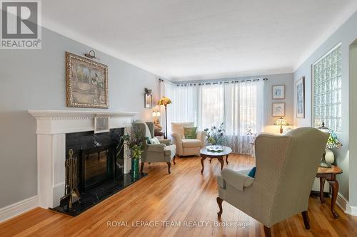 790 Hamlet Road, Ottawa, ON - Indoor Photo Showing Living Room With Fireplace