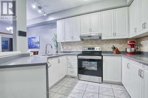 6918 Buttle Station Place, Mississauga, ON - Indoor Photo Showing Kitchen