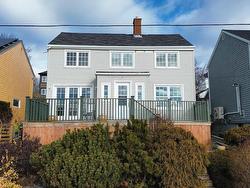 66 Shore Road  Dartmouth, NS B3A 1A3