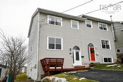 5B Barclay Avenue  Halifax, NS B3R 1B3