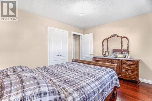 477 Fendalton Street, Mississauga, ON - Indoor Photo Showing Bedroom