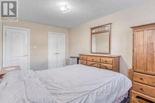 477 Fendalton Street, Mississauga, ON - Indoor Photo Showing Bedroom