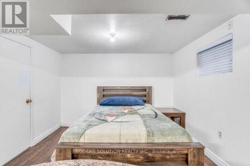 477 Fendalton Street, Mississauga, ON - Indoor Photo Showing Bedroom