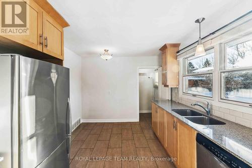 420 Billings Avenue, Ottawa, ON - Indoor Photo Showing Kitchen With Double Sink