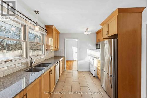 420 Billings Avenue, Ottawa, ON - Indoor Photo Showing Kitchen With Double Sink