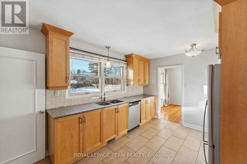 420 Billings Avenue, Ottawa, ON - Indoor Photo Showing Kitchen With Double Sink