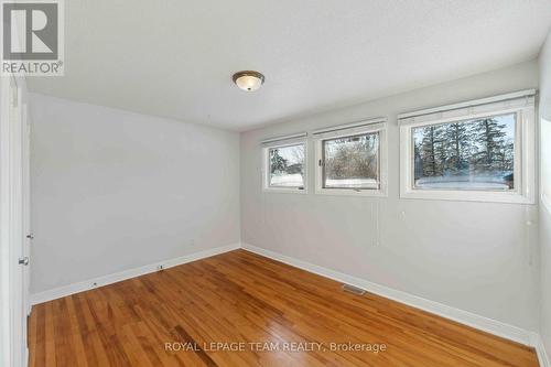 420 Billings Avenue, Ottawa, ON - Indoor Photo Showing Other Room