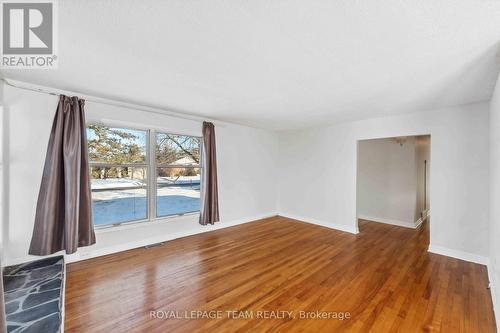 420 Billings Avenue, Ottawa, ON - Indoor Photo Showing Other Room