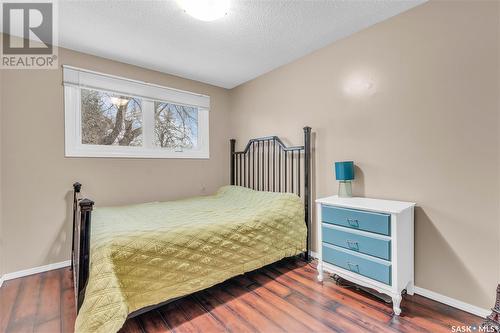 1502 12Th Avenue N, Regina, SK - Indoor Photo Showing Bedroom