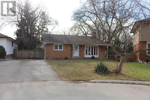 664 Chestnut Place, Burlington, ON - Outdoor With Facade