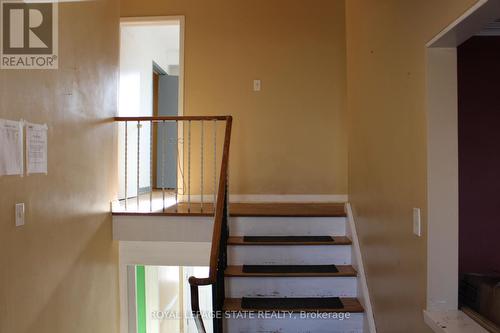 664 Chestnut Place, Burlington, ON - Indoor Photo Showing Other Room