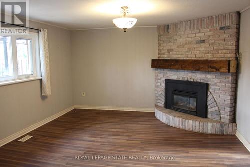 664 Chestnut Place, Burlington, ON - Indoor With Fireplace