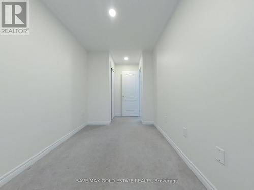 1427 Granrock Crescent, Mississauga, ON - Indoor Photo Showing Other Room