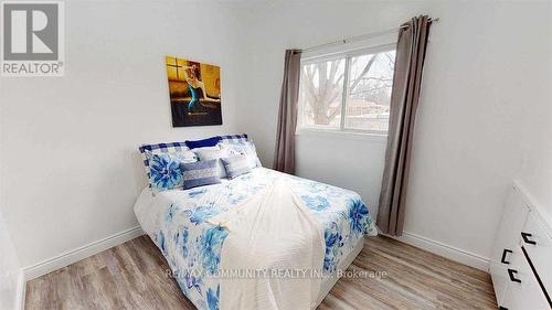 259 Ross Avenue, Kitchener, ON - Indoor Photo Showing Bedroom