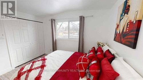 259 Ross Avenue, Kitchener, ON - Indoor Photo Showing Bedroom