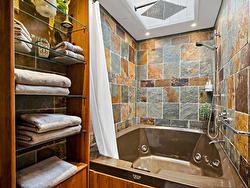 Salle de bains attenante Ã  la CCP - 