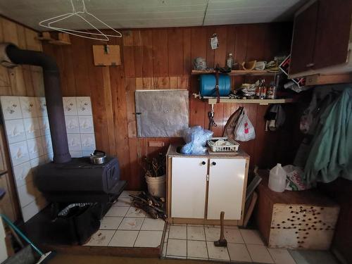 Intérieur - Route 243, Racine, QC 