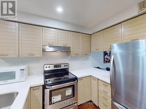 4387 Violet Road, Mississauga, ON - Indoor Photo Showing Kitchen