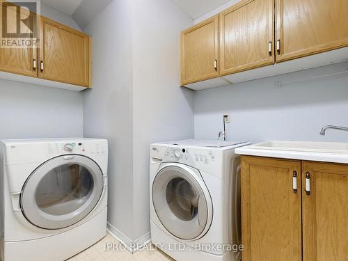 4387 Violet Road, Mississauga, ON - Indoor Photo Showing Laundry Room