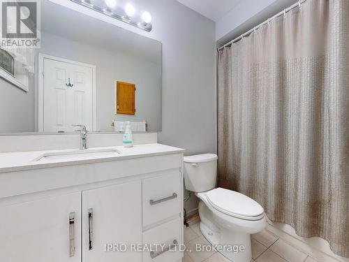 4387 Violet Road, Mississauga, ON - Indoor Photo Showing Bathroom