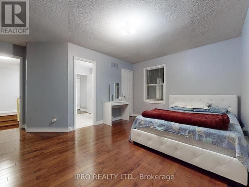 4387 Violet Road, Mississauga, ON - Indoor Photo Showing Bedroom