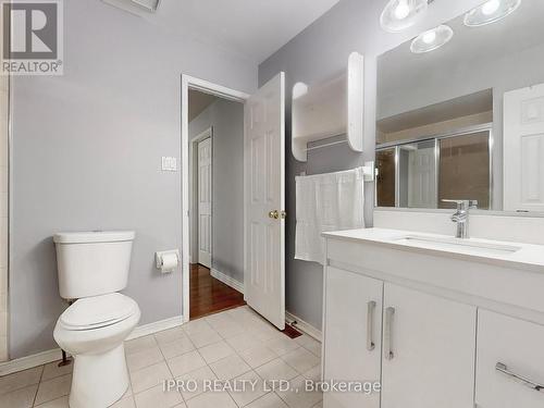 4387 Violet Road, Mississauga, ON - Indoor Photo Showing Bathroom