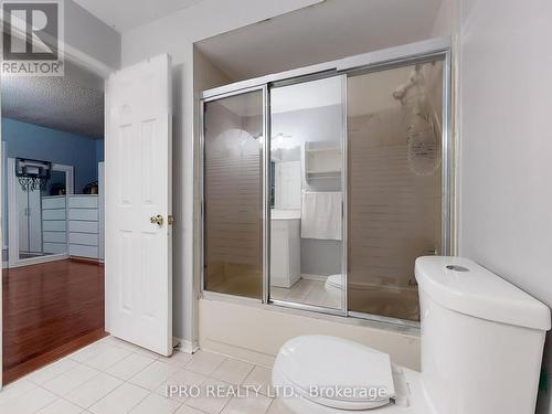 4387 Violet Road, Mississauga, ON - Indoor Photo Showing Bathroom