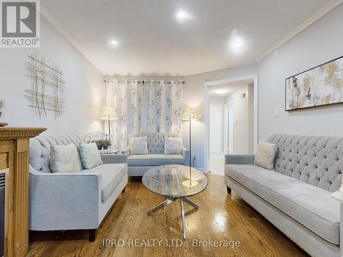 4387 Violet Road, Mississauga, ON - Indoor Photo Showing Living Room