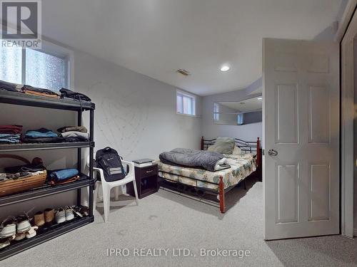 4387 Violet Road, Mississauga, ON - Indoor Photo Showing Bedroom