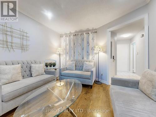 4387 Violet Road, Mississauga, ON - Indoor Photo Showing Living Room