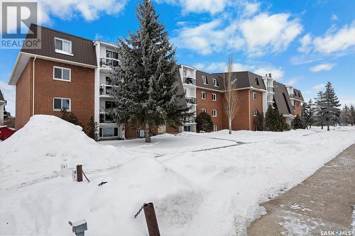 42 47 Centennial Street, Regina, SK - Outdoor With Facade