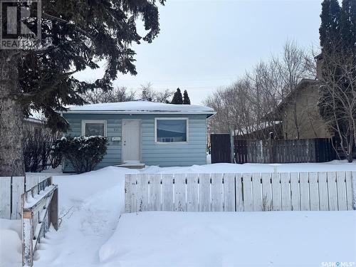 711 Weldon Avenue, Saskatoon, SK - Outdoor