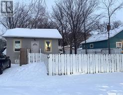 910 K AVENUE S  Saskatoon, SK S7M 2G1