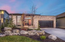 22 Avonlynn Court  Winnipeg, MB R3P 2J4