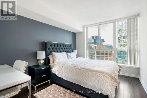 3301 - 38 Elm Street, Toronto, ON - Indoor Photo Showing Bedroom