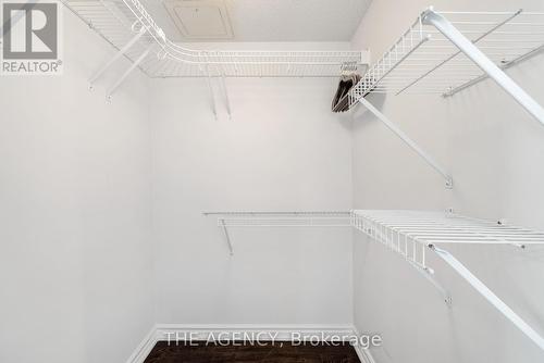 3301 - 38 Elm Street, Toronto, ON - Indoor With Storage