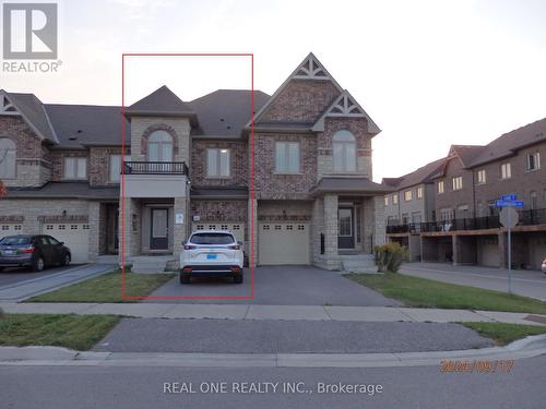 129 Beechborough Crescent, East Gwillimbury, ON - Outdoor With Facade