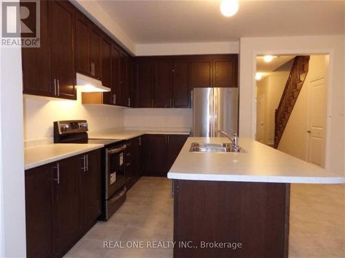 129 Beechborough Crescent, East Gwillimbury, ON - Indoor Photo Showing Kitchen With Double Sink