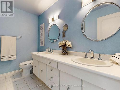 37 Bobwhite Crescent, Toronto, ON - Indoor Photo Showing Bathroom