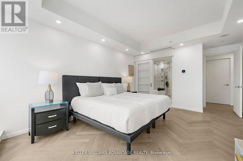 2308 - 180 University Avenue, Toronto (Bay Street Corridor), ON - Indoor Photo Showing Bedroom