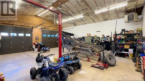 104 Point Road, Saint John, NB - Indoor Photo Showing Garage