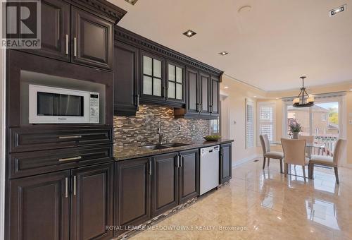 2857 Termini Terrace, Mississauga, ON - Indoor Photo Showing Kitchen With Stainless Steel Kitchen With Double Sink