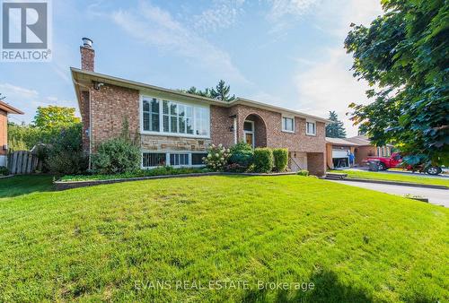 19 Meadowland Gate, Brampton, ON - Outdoor