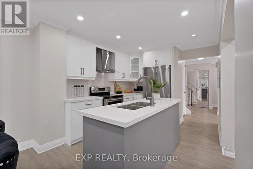 746 Greycedar Crescent, Mississauga (Rathwood), ON - Indoor Photo Showing Kitchen With Double Sink