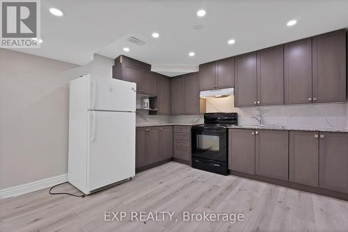 746 Greycedar Crescent, Mississauga (Rathwood), ON - Indoor Photo Showing Kitchen