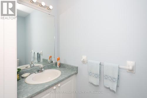 5 Susan Court, Kawartha Lakes (Lindsay), ON - Indoor Photo Showing Bathroom